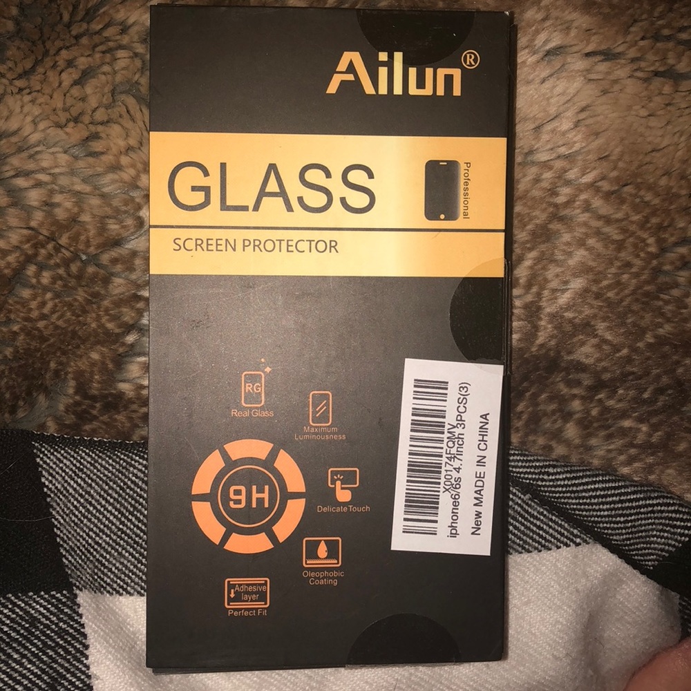iPhone 6/6s glass screen protector.